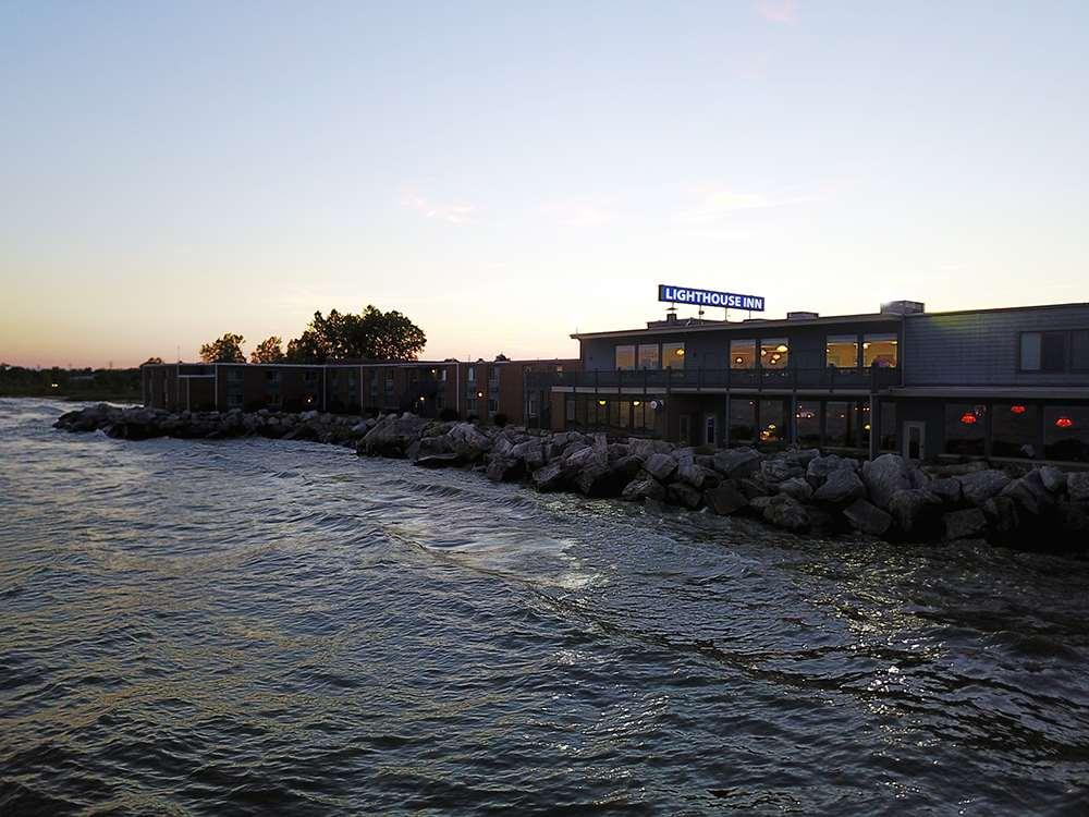 Lighthouse Inn - Two Rivers Zewnętrze zdjęcie